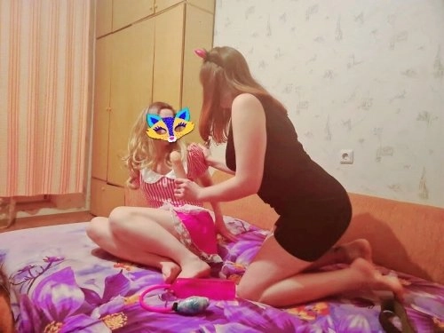Подружки лесби откровенное 